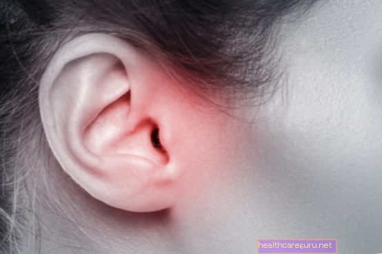 Възпалено ухо: основни причини и какво да се прави