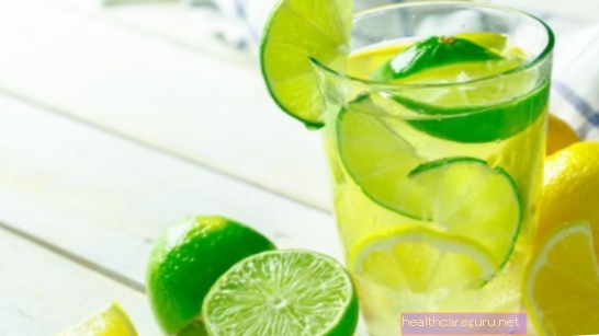 Vand med citron: hvordan man får citrondiet til at tabe sig