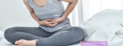 Entzündung in der Gebärmutter: Was es ist, Hauptsymptome und Ursachen