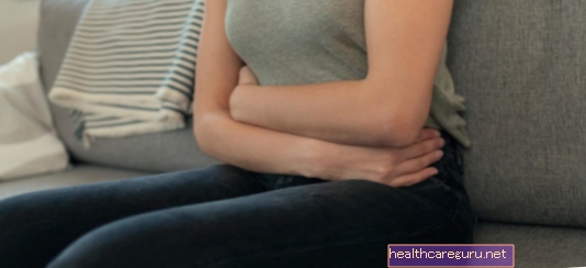 Hauptsymptome der Endometriose im Darm, in der Blase und in den Eierstöcken